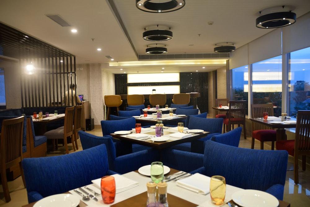 Sarovar Portico Outer Ring Road Bangalore Bagian luar foto