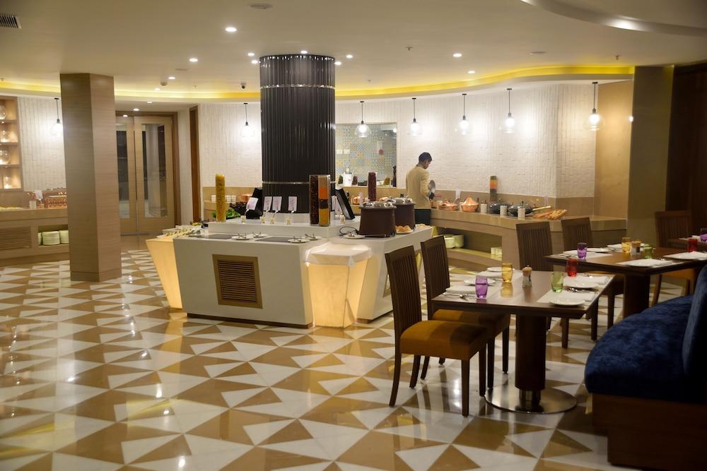Sarovar Portico Outer Ring Road Bangalore Bagian luar foto