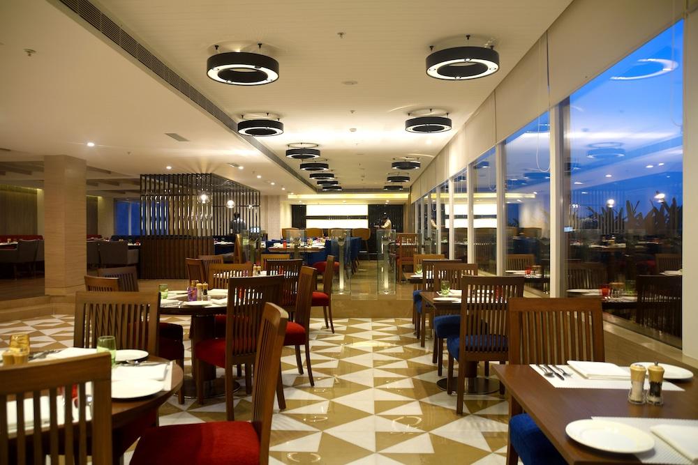 Sarovar Portico Outer Ring Road Bangalore Bagian luar foto