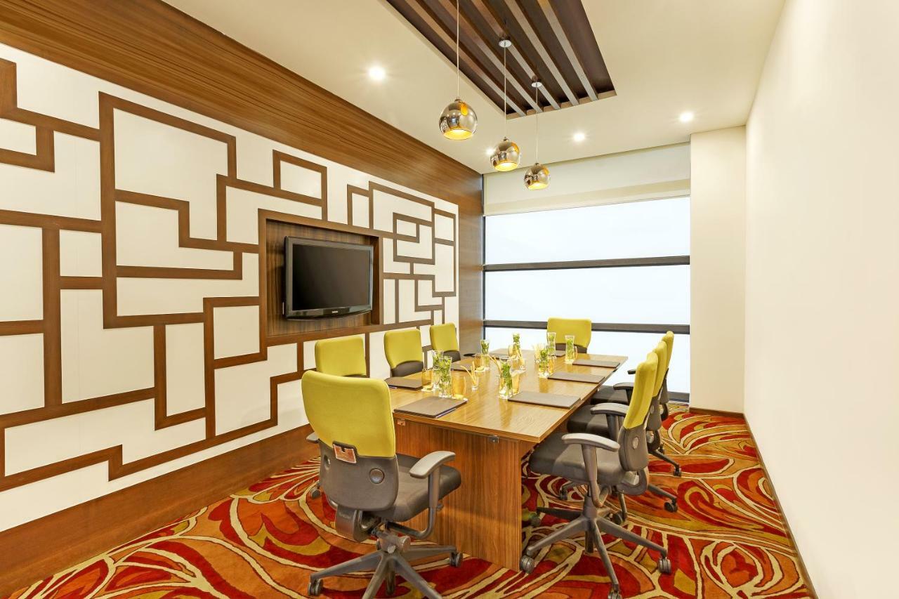 Sarovar Portico Outer Ring Road Bangalore Bagian luar foto